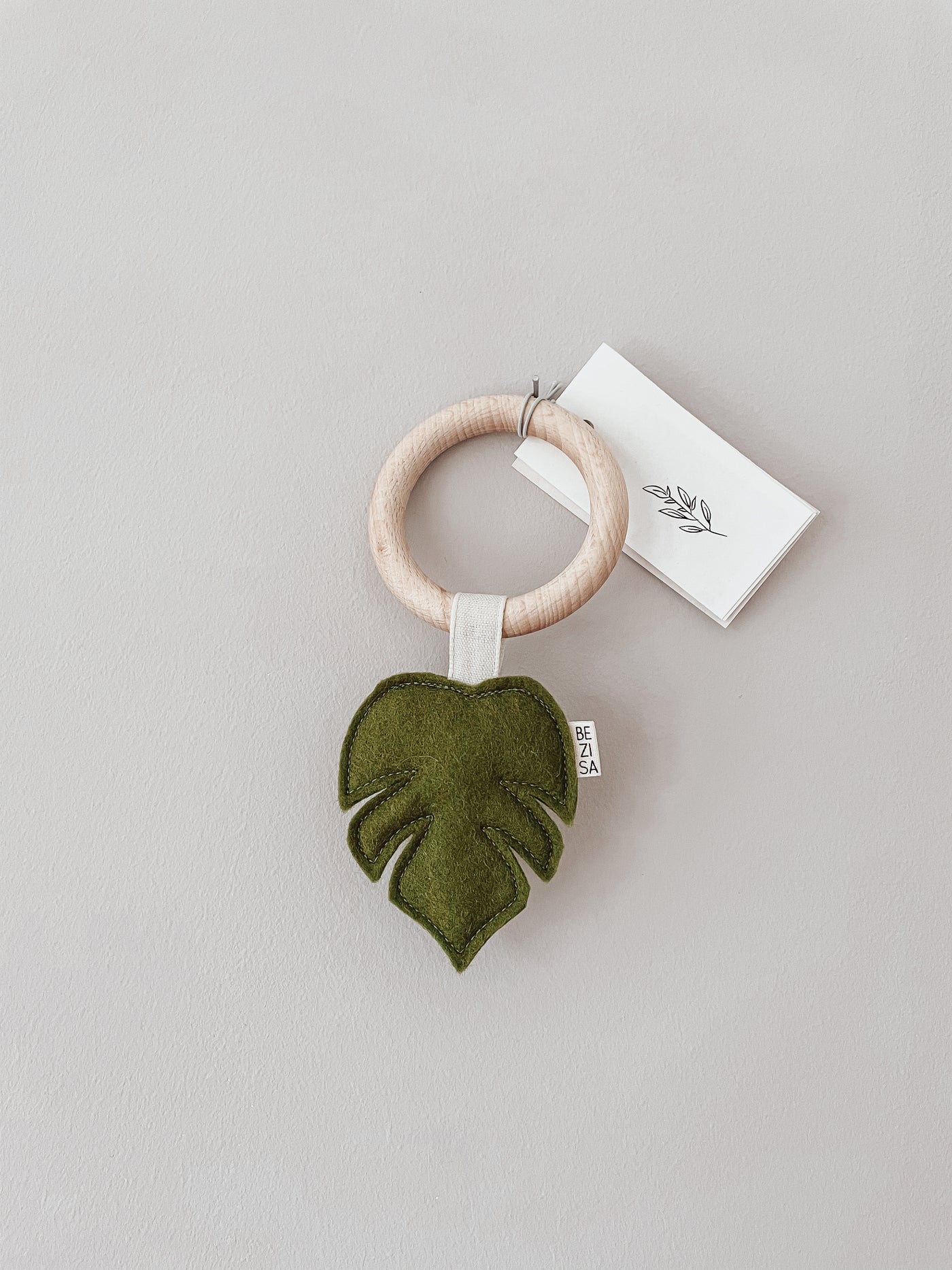 Bezisa Moss Green Leaves Teether