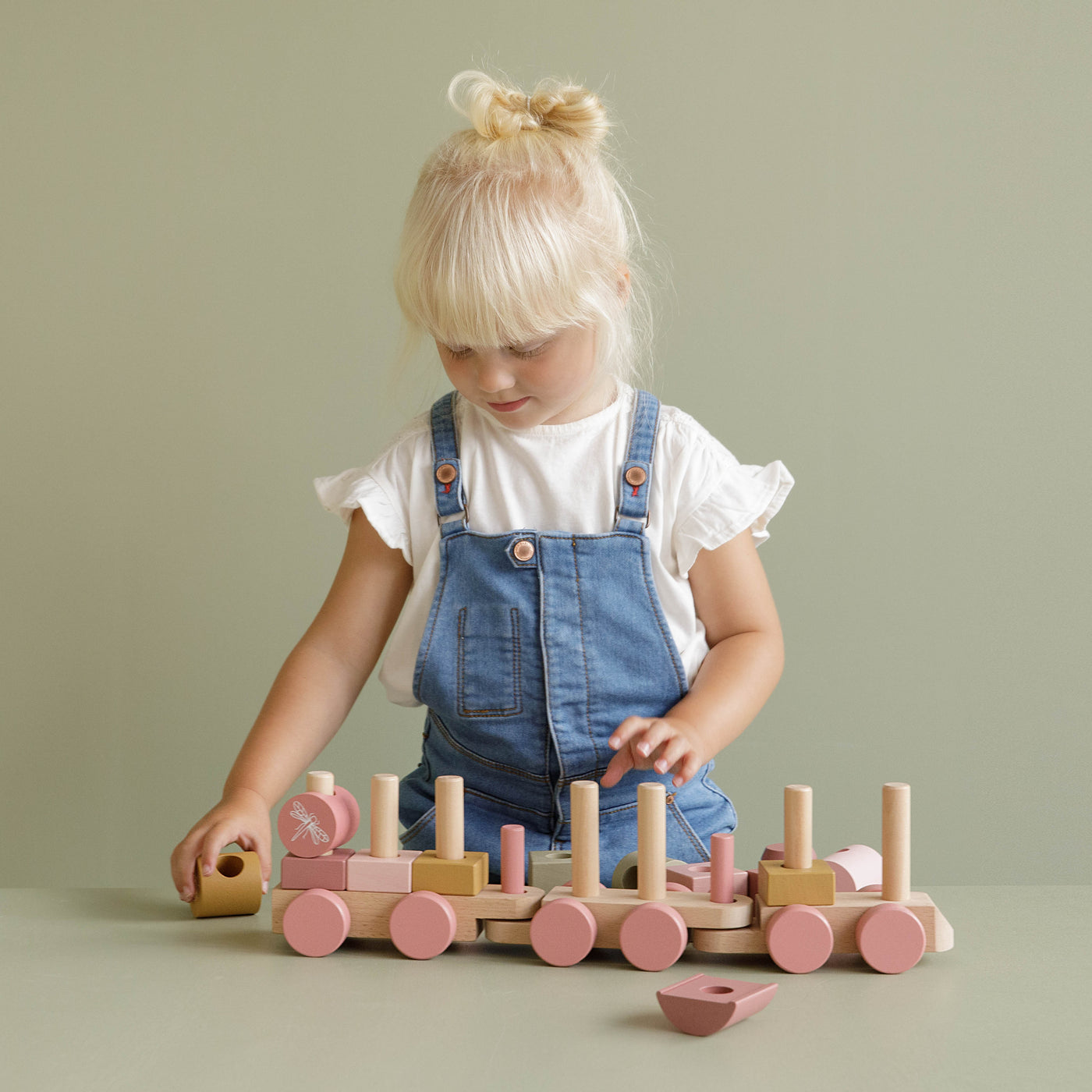 Little Dutch Wooden Stacking Train Flowers