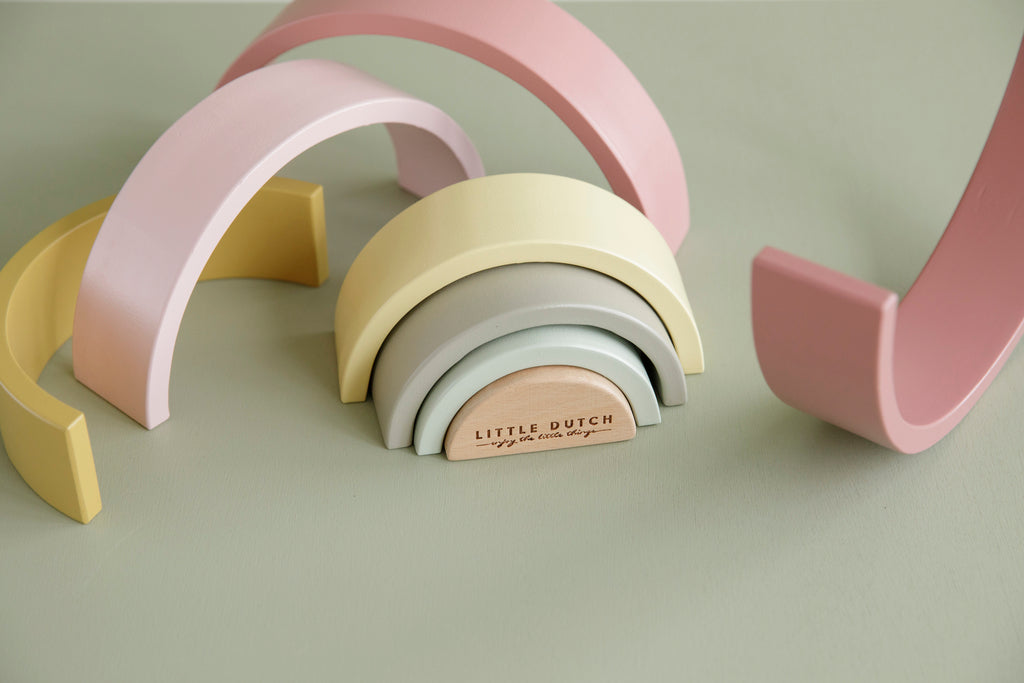 Little dutch wooden rainbow store