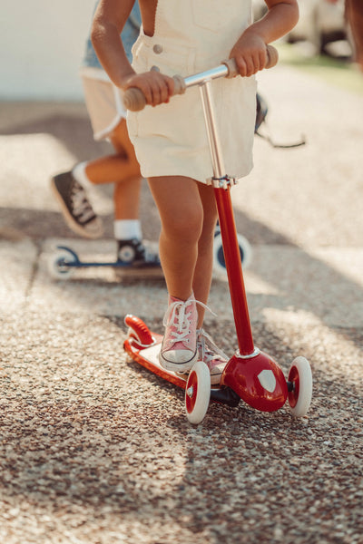 Banwood Scooter with Basket - Red