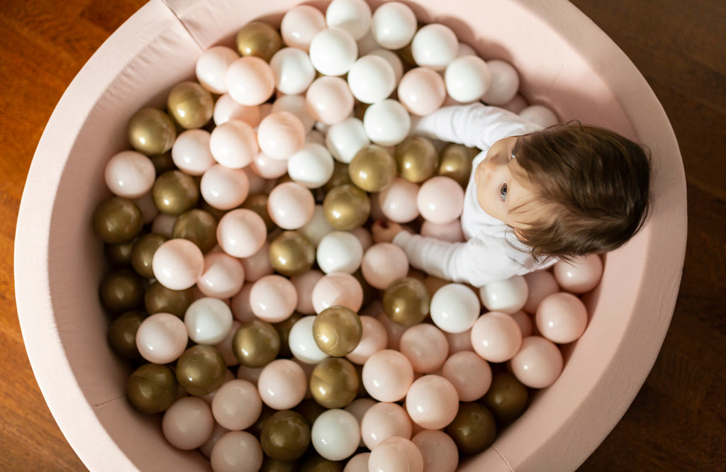 Larisa and Pumpkin Powder Ball Pit - Powder/Gold/White Balls