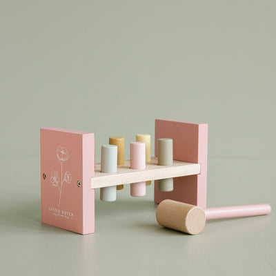 Little Dutch Pounding Bench Wild Flowers