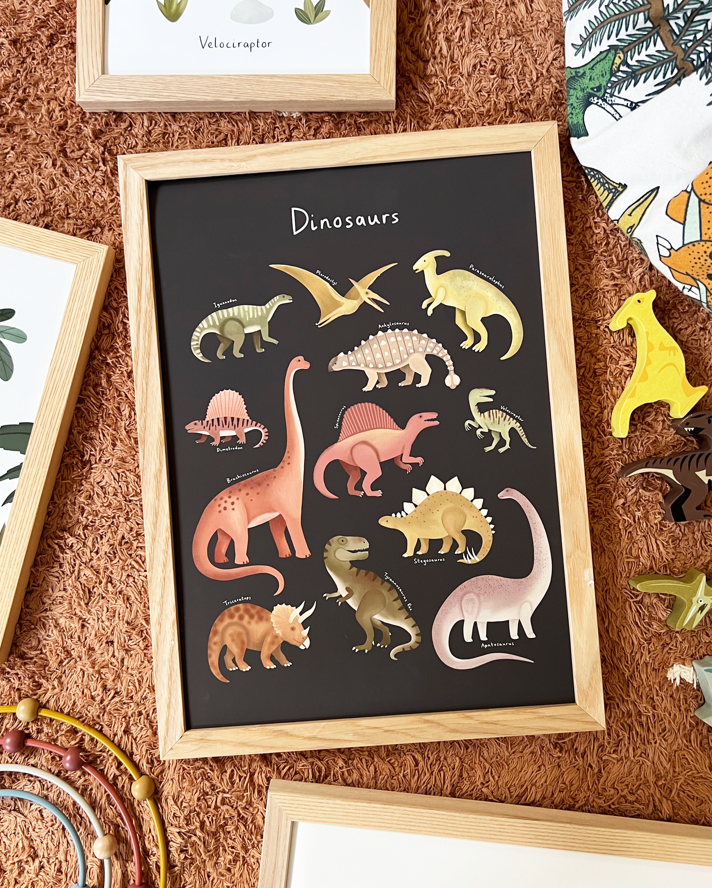 Dinosaur chart print black